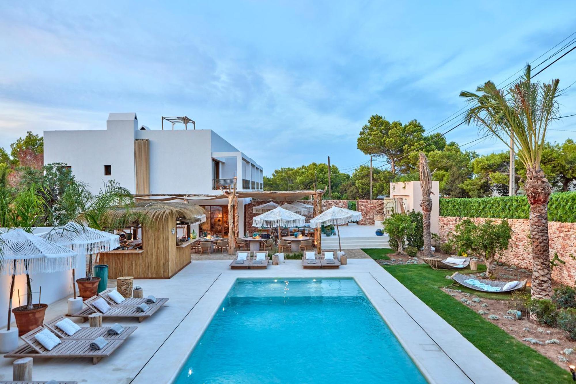 Mar Suites Formentera By Universal Beach Hotels Es Pujols Exterior photo