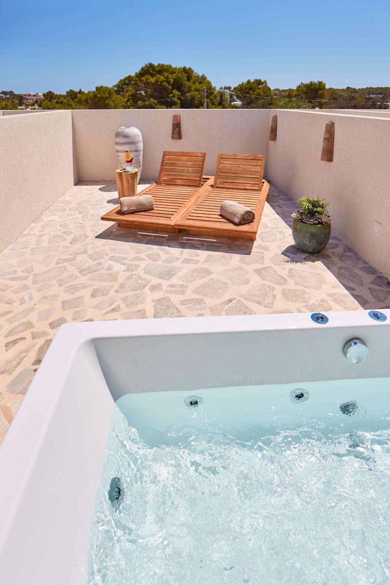 Mar Suites Formentera By Universal Beach Hotels Es Pujols Exterior photo