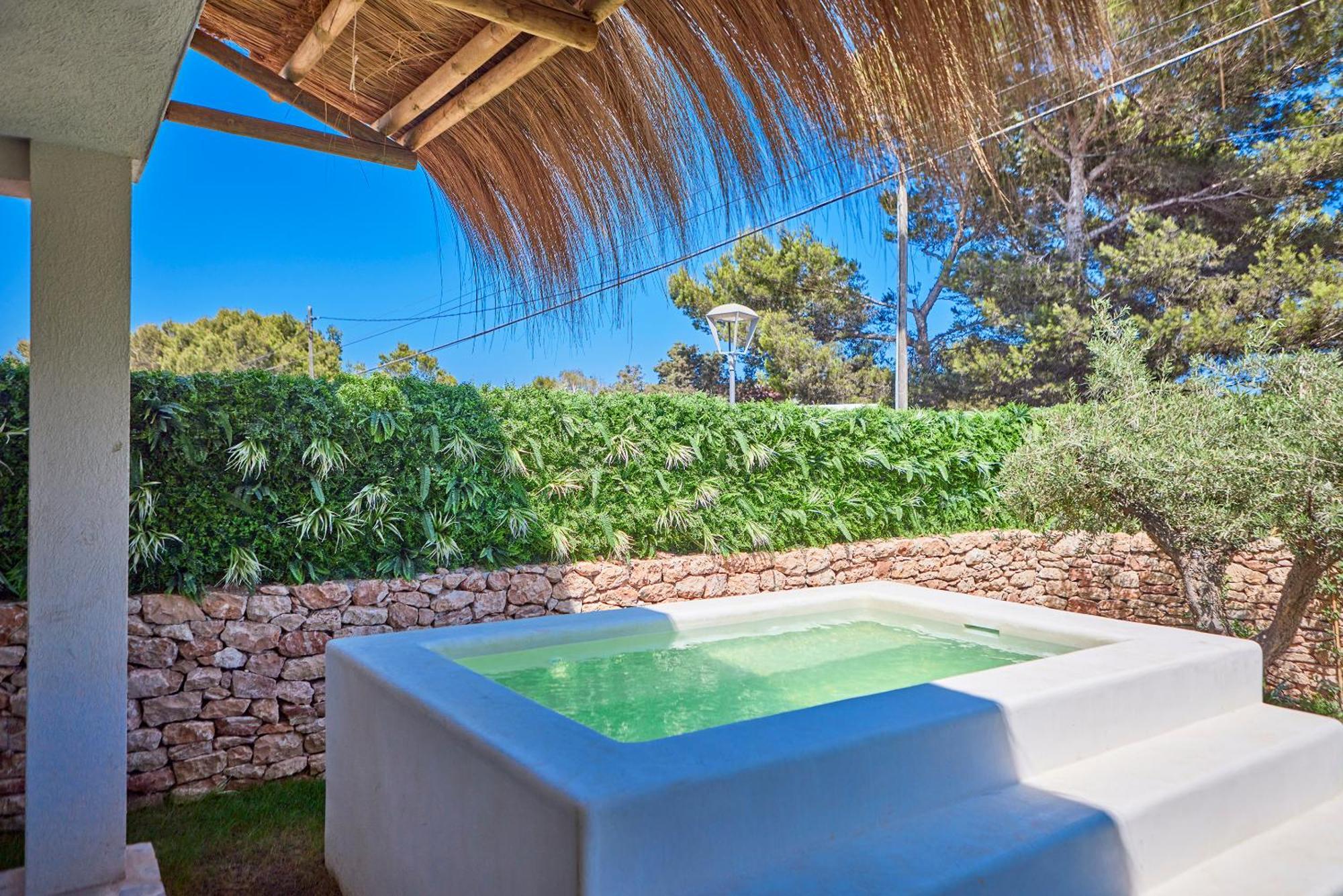 Mar Suites Formentera By Universal Beach Hotels Es Pujols Exterior photo